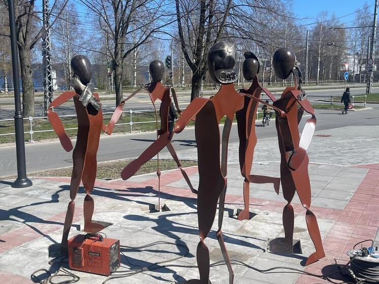 Новый арт-элемент появился на набережной Варкауса в Петрозаводске