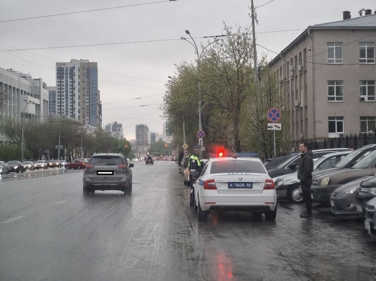 Госавтоинспекция предупреждает о непогоде в Свердловской области