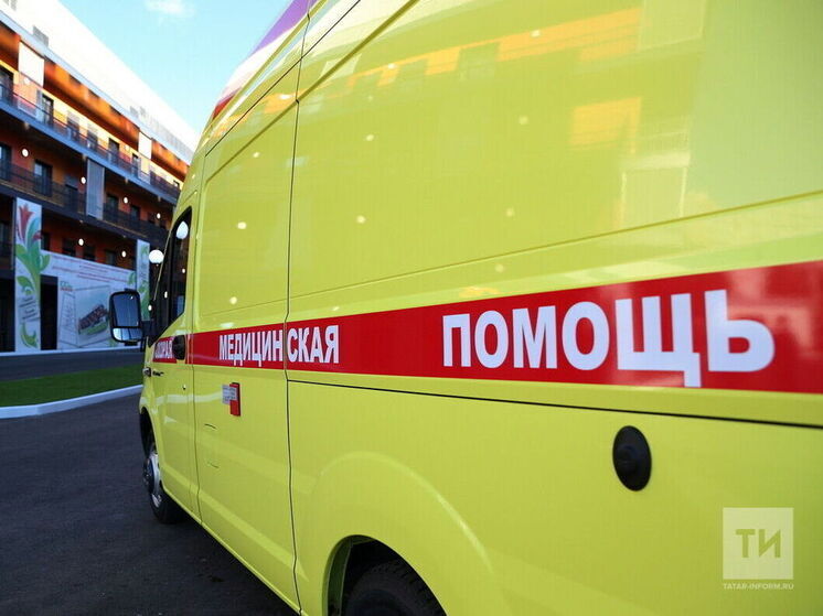 Врачи РКБ в Казани успешно провели операцию по удалению сильно увеличенной почки у пациента