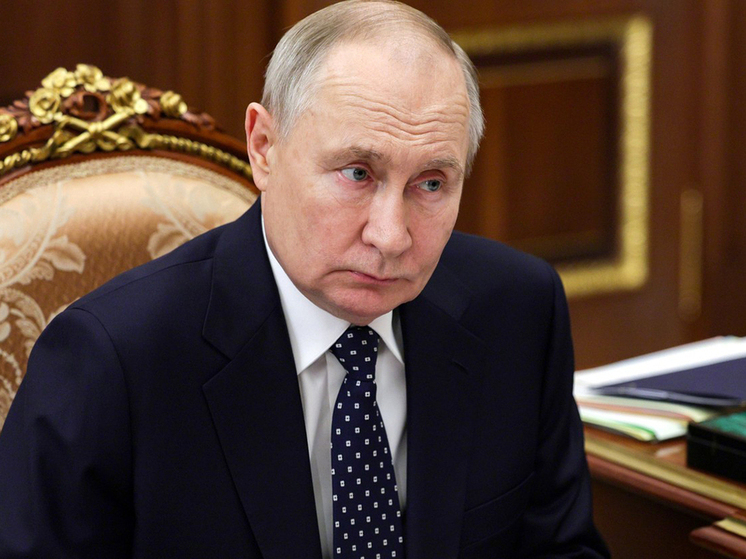 Президент России Владимир Путин решил сыграть на опережение: в Турцию отправился один из сильнейших российских переговорщиков — генерал-майор Александр Зорин, первый заместитель начальника управления информационного обеспечения Генштаба
