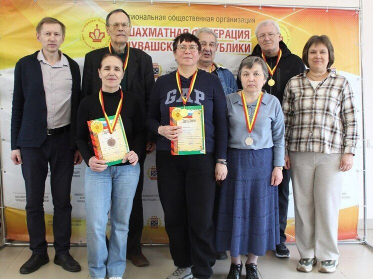 Шахматисты серебряного возраста сыграли партии в честь 80-летия Великой Победы