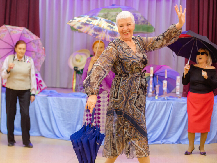 Бабушки вновь разогрели танцпол