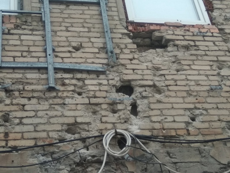 ВСУ ударили по школе в Приволье ЛНР