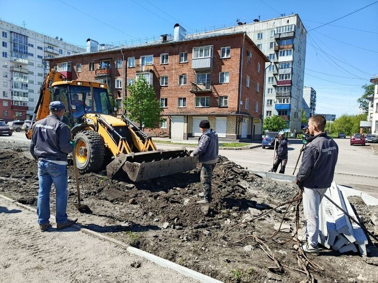 Глава Новокузнецка Денис Ильин по просьбам жителей побывал на одной из улиц частного сектора