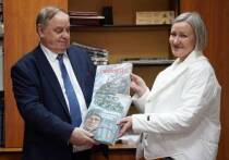 Историк-краевед Павел Золотарев из села Мастюгино Острогожского района подготовил и издал книги «Связисты» и «Шоферы», каждая из которых выпущена тиражом в одну тысячу экземпляров. Об этом корреспондентам агентства РИА «Воронеж» стало известно непосредственно от самого автора 14 мая.