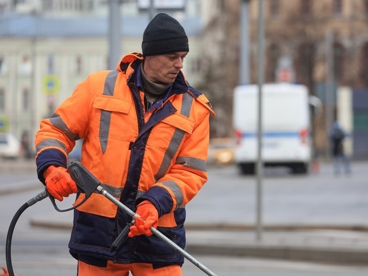 Свыше 13 тыс. вентшахт коллекторов промыли в Москве в рамках месячника по благоустройству