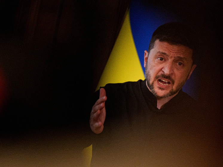 Зеленский, по определению Лаврова, «жалкий человек», так далеко отъехал в мир иллюзий, насаждаемый либеральной идеологией, что стал верить в его реальность