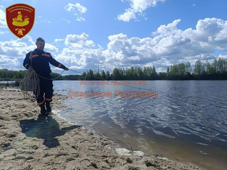 Костромские водолазы перед купальным сезоном очищают речное дно от опасных предметов