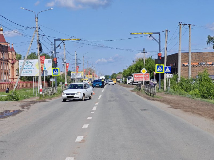 В Бузулуке ребенок пострадал, перебегая дорогу на красный свет