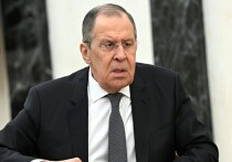 Глава МИД России Сергей Лавров резко раскритиковал отказ послов стран Евросоюза от приглашения на дискуссию по Украине, назвав их решение "позорищем"