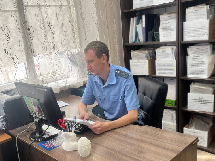 В Крыму мужчина мог лишиться иномарки из-за долгов на 100 тысяч рублей