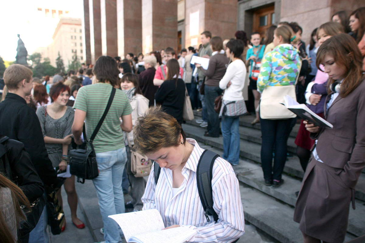 В Госдуме прошел первое чтение законопроект о госрегулировании на платных отделениях вузов