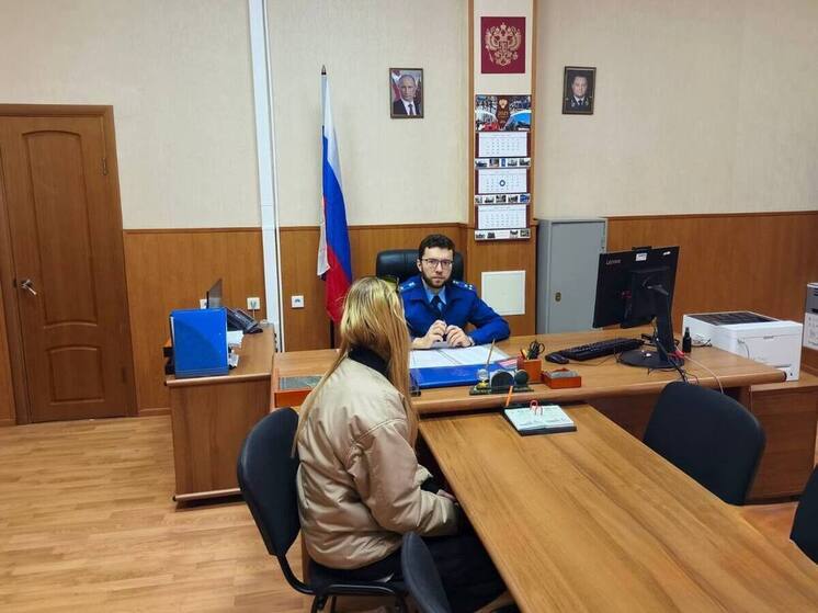 В Хотынецком и Глазуновском районах работала мобильная приёмная прокурора Орловской области