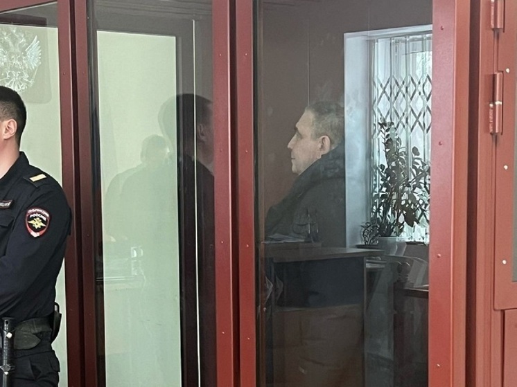 Бывшему свердловскому министру продлили срок содержания под стражей