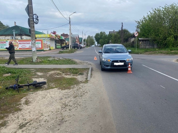 Во Мценске иномарка сбила подростка