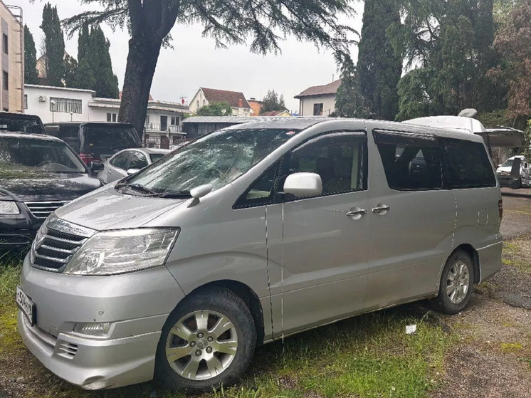 Изъятые на сочинской таможне автомобили передали Минобороны РФ