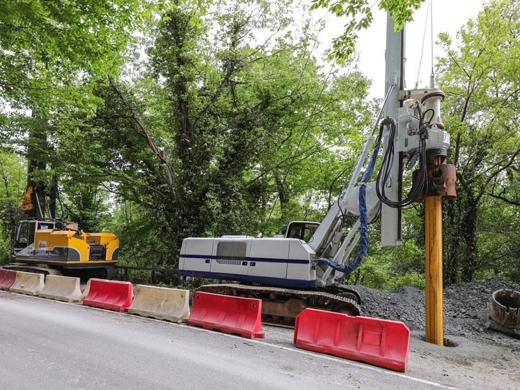 На трассе А-147 «Джубга-Сочи» ликвидируют два оползневых участка