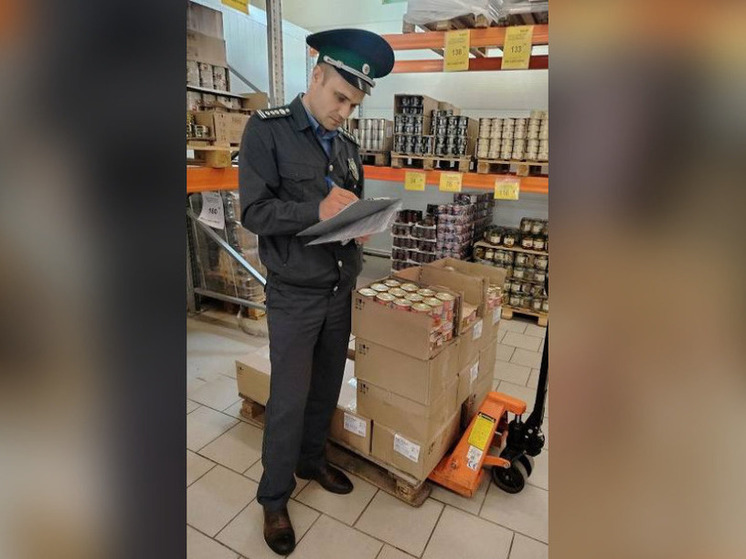 На Кубани и в Адыгее в магазинах сети «Светофор» изъяли более 4 тонн продукции