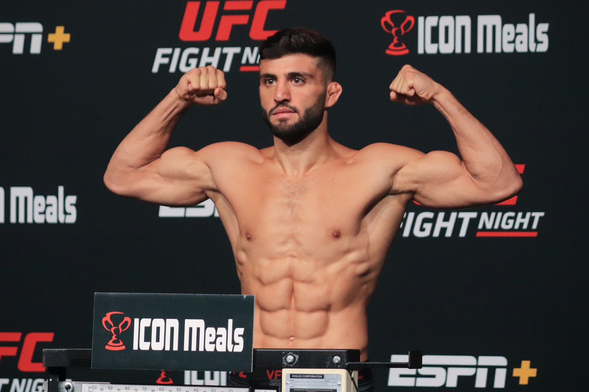 Российско-армянский боец хочет выступить на турнире UFC 317