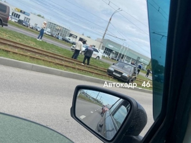 В жестком ДТП на Энгельса в Курске никто не пострадал