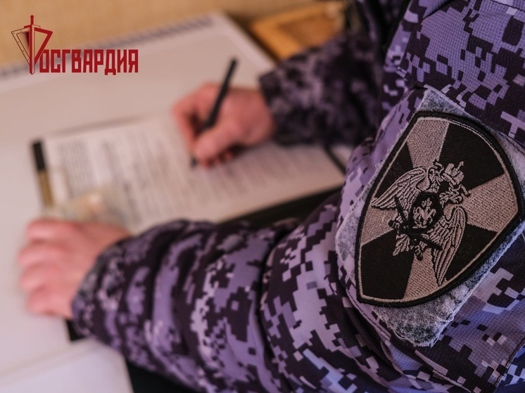 Сотрудники Росгвардии  в Смоленской области за неделю проверили около 70 владельцев оружия