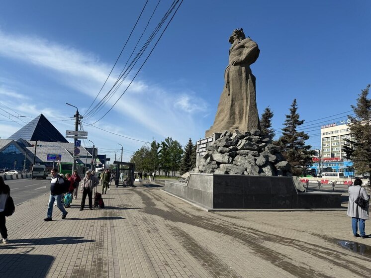 На привокзальной площади Челябинска снесли незаконные киоски