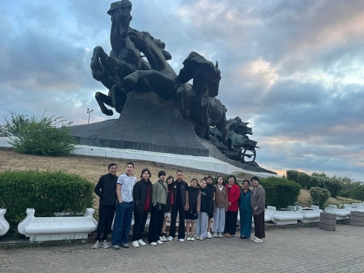 В память о воине из Калмыкии провели концерт в Ростовской области