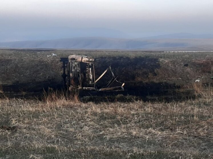 Водитель и пассажир сгорели в «УАЗе» в Забайкалье