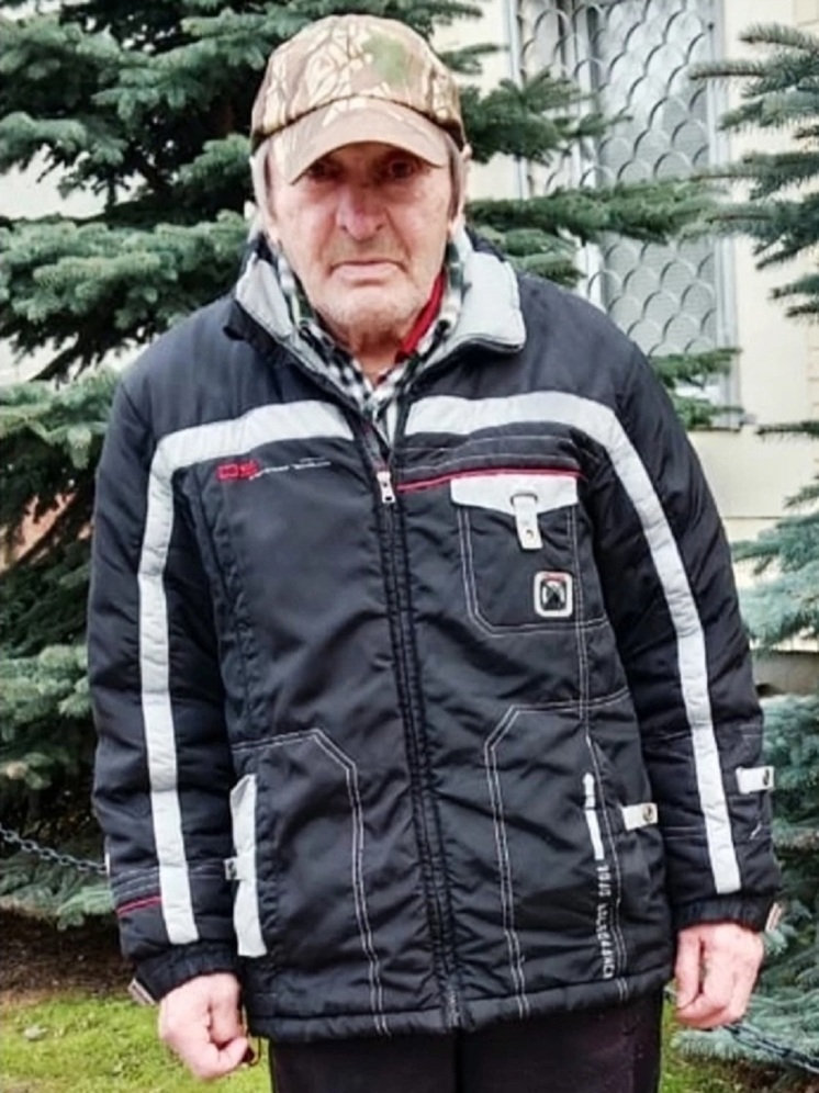 В Твери пропал мужчина в зимней шапке и тапках