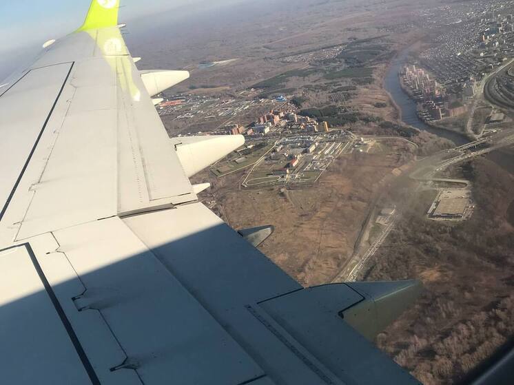 Самолет рейса «Горно-Алтайск — Москва» экстренно сел в аэропорту Новосибирска