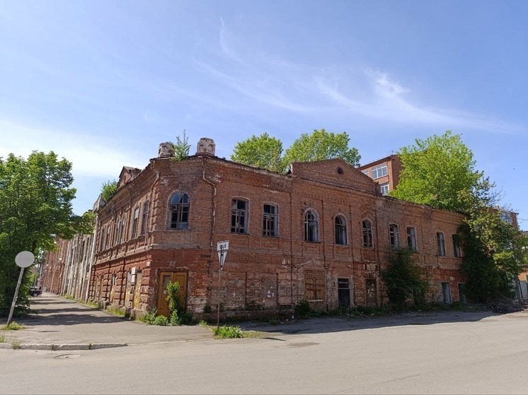 Бийский бизнесмен выкупил заброшенный Дом купца Хакина в наукограде