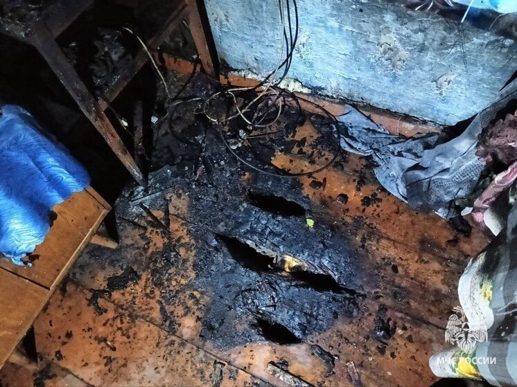 Курянка чуть не погибла в пожаре из-за оставленной без присмотра свечи