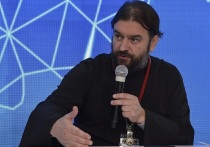 Протоиерей Андрей Ткачев предложил ввести налог для бездетных россиян старше сорока лет, чтобы «стигматизировать» их образ жизни