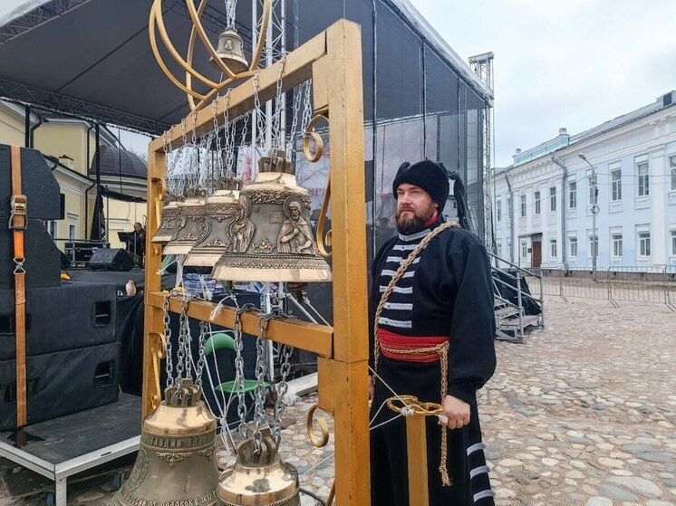 В Выборге открылся двухдневный фольклорно-героический фестиваль