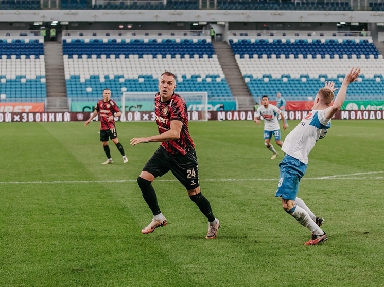 Вратарь «Динамо» Лунев рассказал, как нужно играть против Дзюбы из «Акрона»