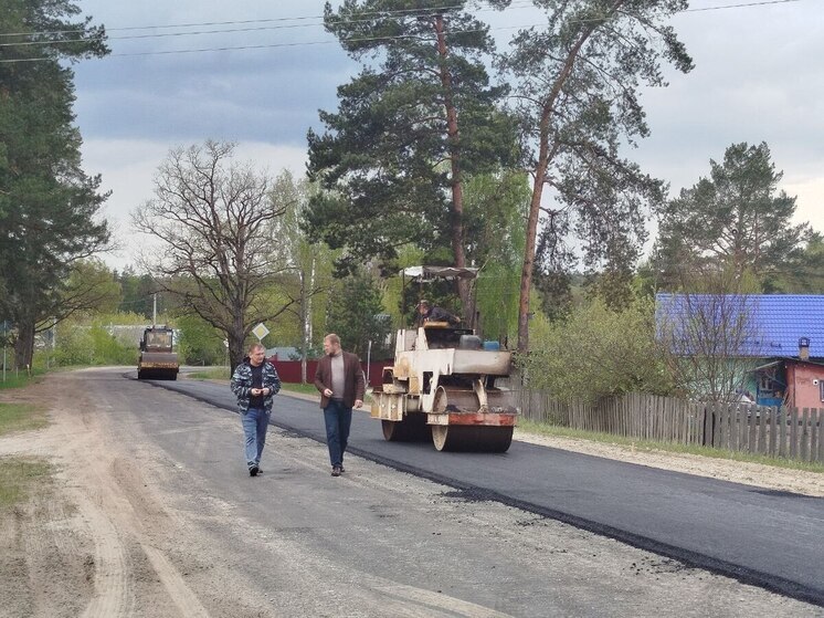 Дорогу от станции до Чернышено начали ремонтировать в Думиничах