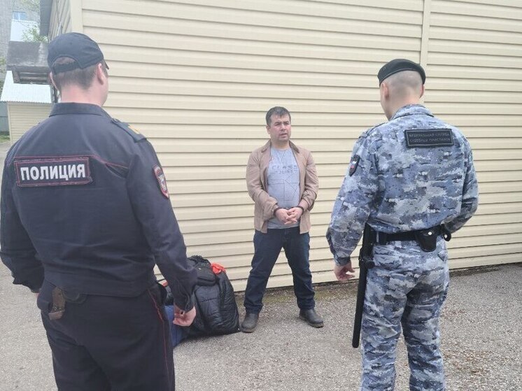 Решение принято — въезд запрещён: мигрантов отправляют из России на родину