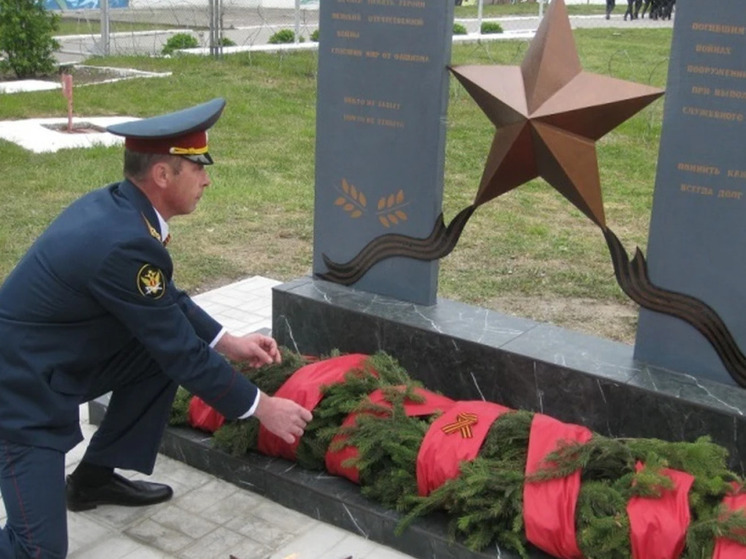 На территории исправительной колонии оборудовали военный мемориал