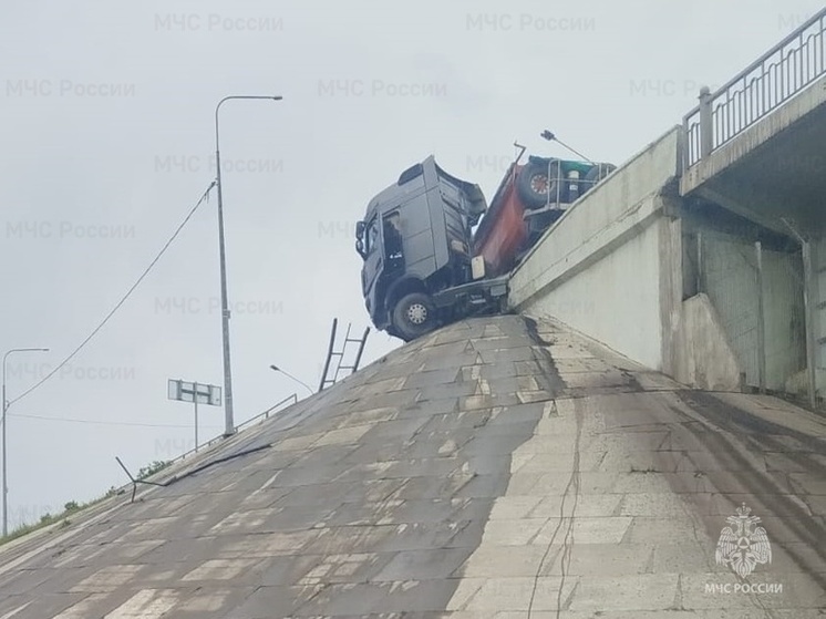В ДТП с большегрузом в Калуге есть пострадавший