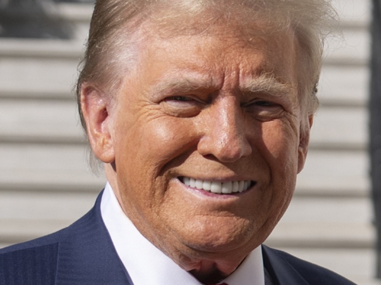 Трамп заявил, что после звонка Путину 19 мая созвонится с Зеленским