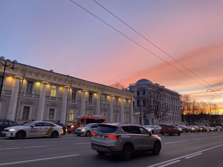 В Петербурге установили бюст Суворова в честь 225-летия со дня его смерти