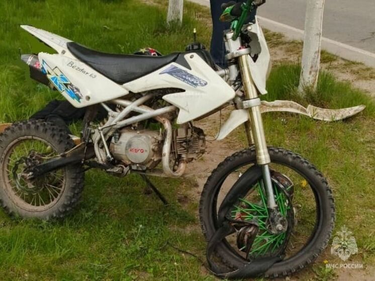 Lada Granta столкнулась со скутером в Кременках