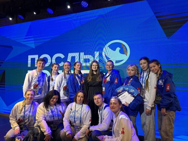 Студентка из Серпухова была волонтёром парада на Красной площади
