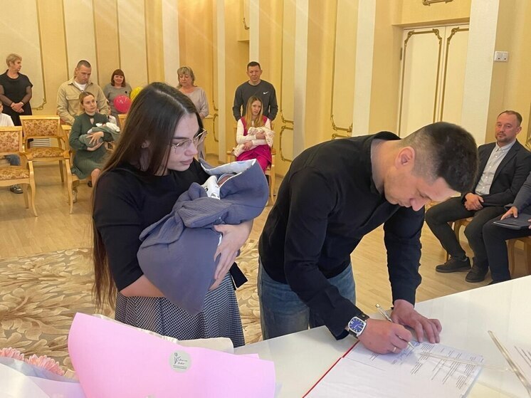 В преддверии 75-летия Находки родилось шестеро малышей