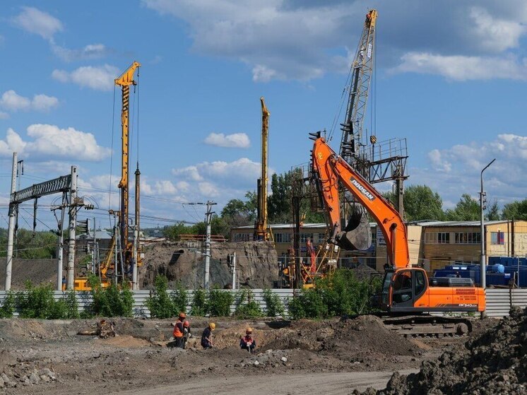 Движение по мосту на Стрелке должно начаться до конца года