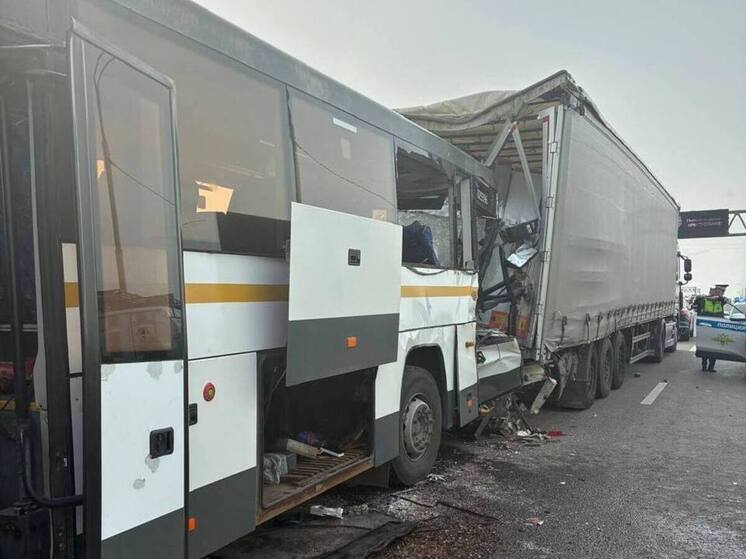 Возбудили уголовное дело после ДТП, в котором пострадали 13 человек