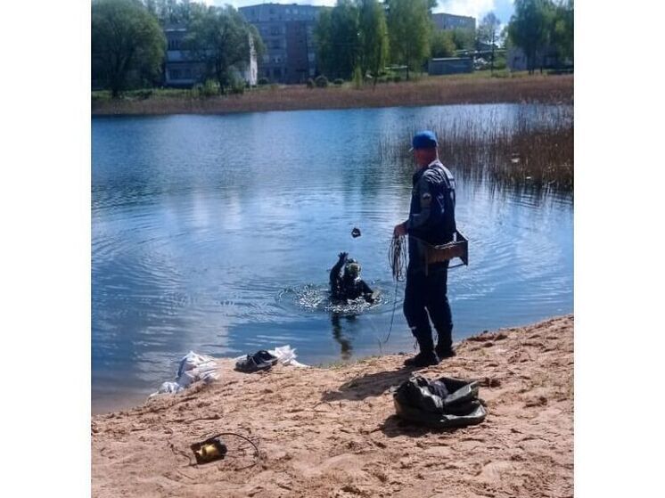 Смоленские спасатели приступили к подготовке водоемов к купальному сезону