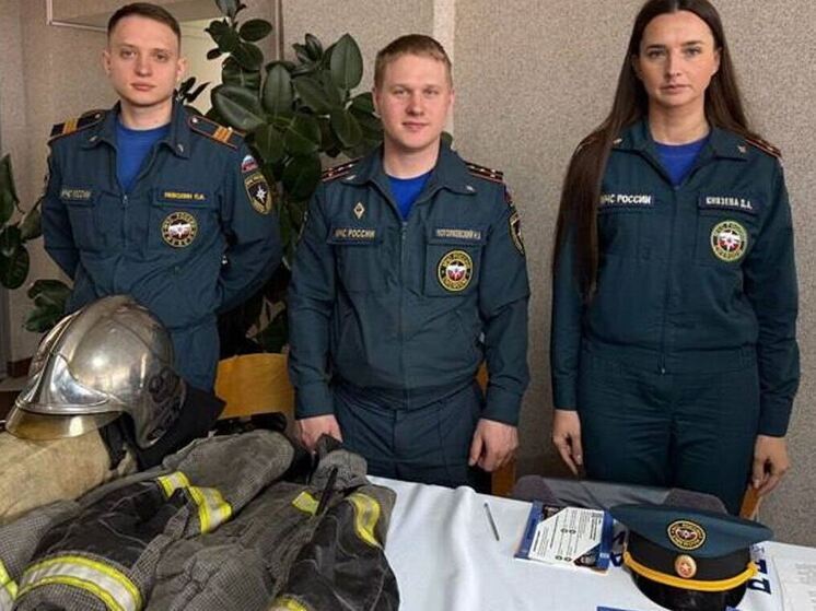 Сотрудники МЧС провели ярмарку вакансий во Всеволожском районе