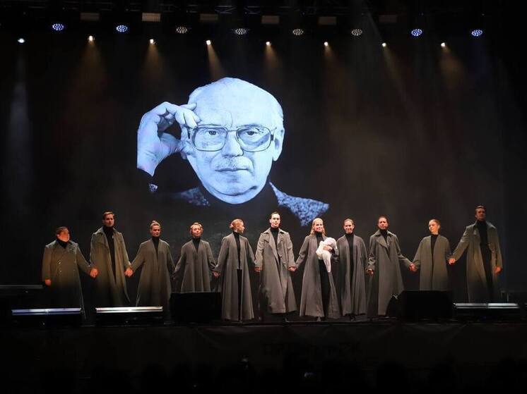 «Поэзия созидания»: артисты театра «Мастерская «12» выступили в Пятигорске со спектаклем на стихи Сергея Михалкова