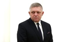  

Фицо выразил готовность приехать в РФ по случаю 90-летней годовщины Победы

Премьер-министр Словакии Роберт Фицо выразил готовность участвовать в московских торжествах по случаю Дня Победы через 10 лет при условии получения официального приглашения